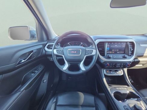 Used 2023 GMC Acadia SLT image 8