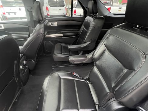 Used 2023 Ford Explorer XLT w/ Equipment Group 202A image 26