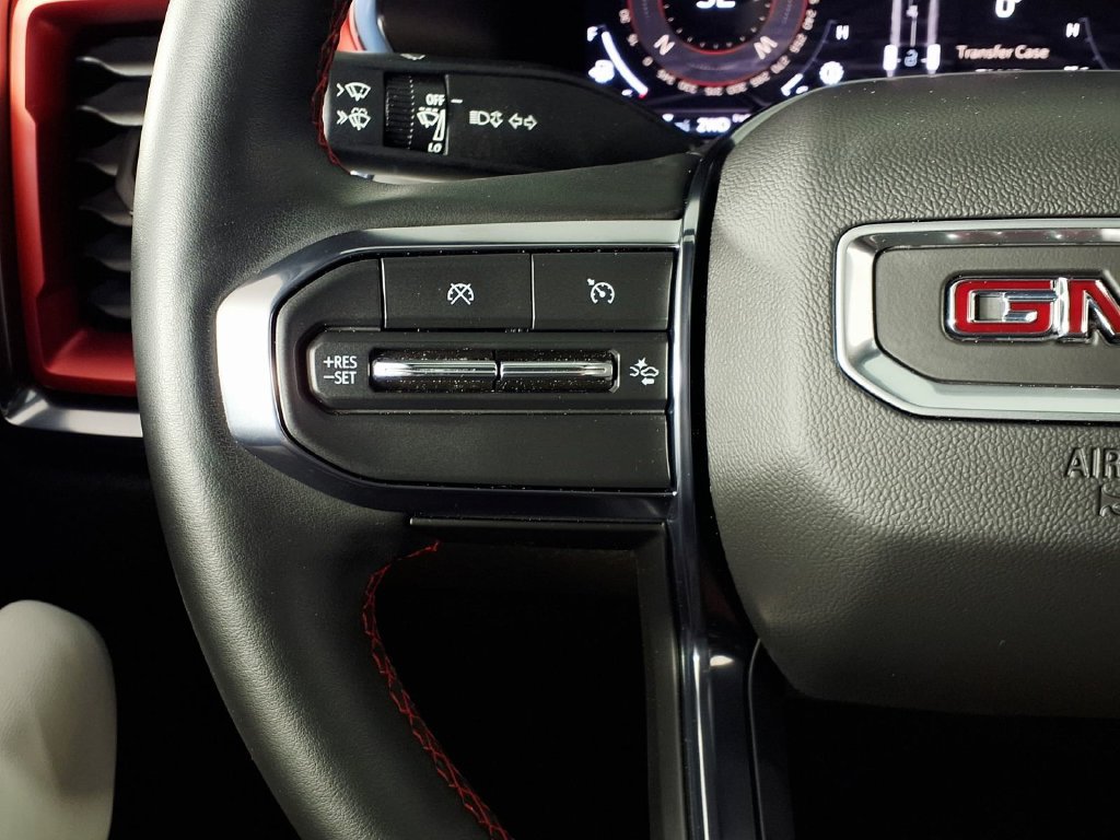Used 2023 GMC Canyon AT4X AWD/4WD image 17