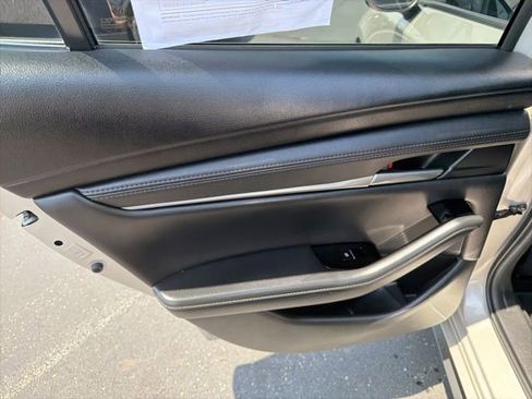 Used 2025 MAZDA MAZDA3 s FWD image 33