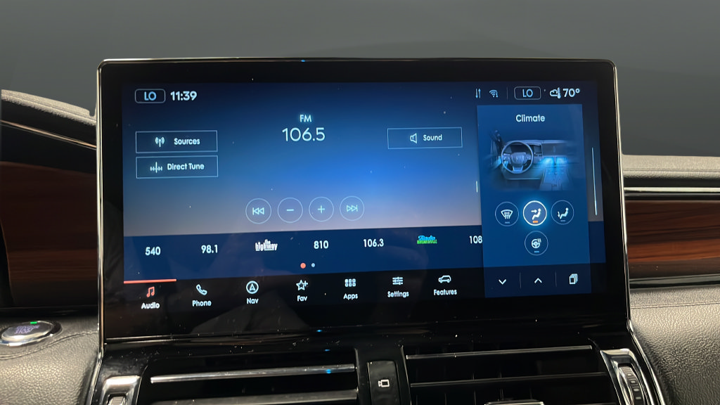 Used 2024 Lincoln Navigator Reserve AWD/4WD image 32
