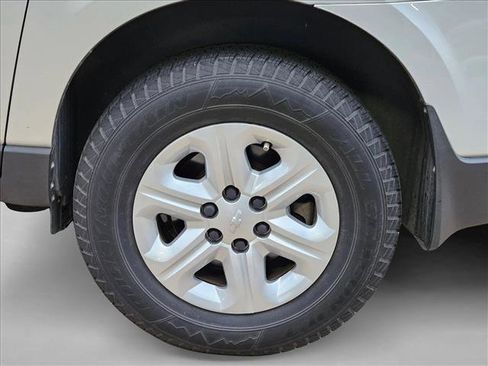 Used 2017 Chevrolet Traverse LS image 18