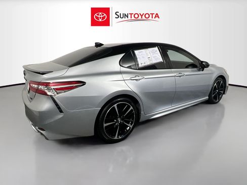 Used 2020 Toyota Camry XSE FWD image 4