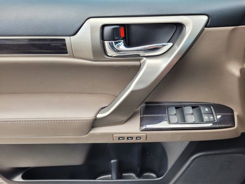 Used 2020 Lexus GX 460 Premium image 23