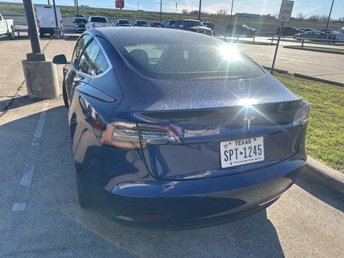 Used 2019 Tesla Model 3 Standard Range Plus image 7
