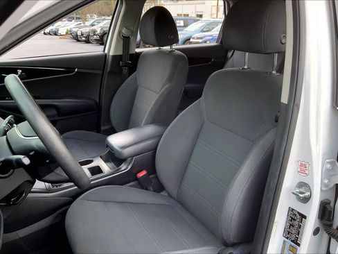 Used 2020 Kia Sorento LX V6 image 7