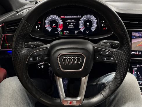 Used 2023 Audi SQ8 Prestige AWD/4WD image 31
