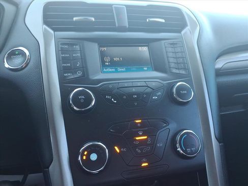 Used 2019 Ford Fusion S image 23