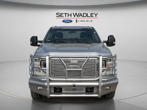 Used 2022 Ford F450 XLT w/ FX4 Off-Road Package image 2