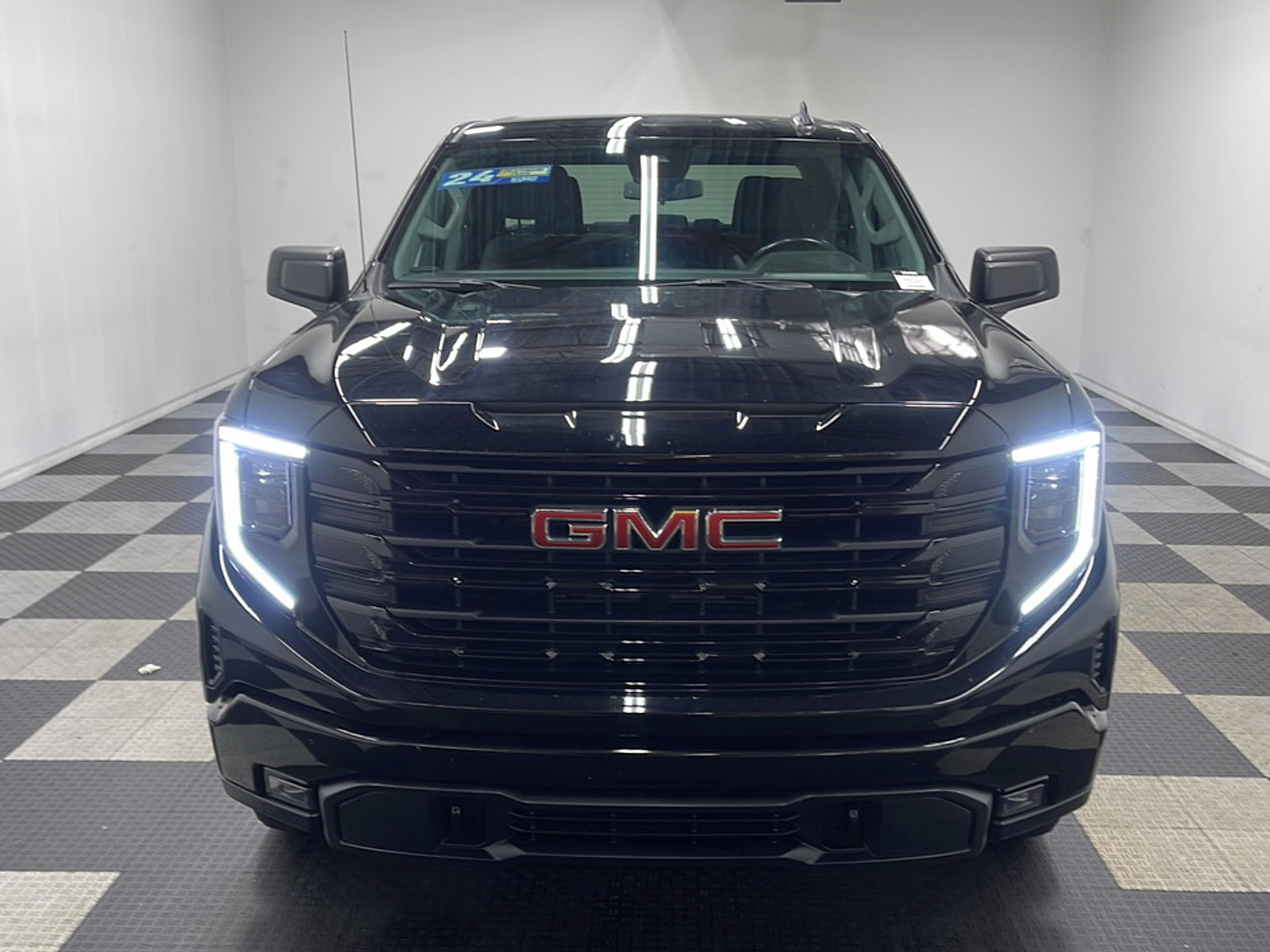Used 2024 GMC Sierra 1500 Elevation AWD/4WD image 24