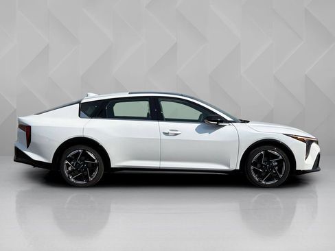 New 2026 Kia K4 GT-Line Turbo w/ GT-Line Premium Package FWD image 4