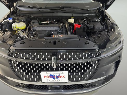 New 2026 Lincoln Nautilus Premier AWD/4WD image 31