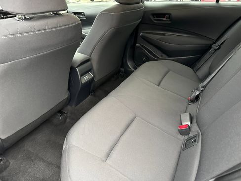 Used 2023 Toyota Corolla LE image 12