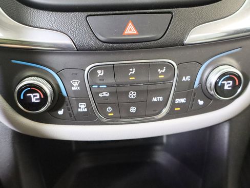 Used 2019 Chevrolet Equinox LT image 26