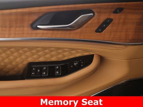 Used 2024 Jeep Grand Cherokee Summit image 20