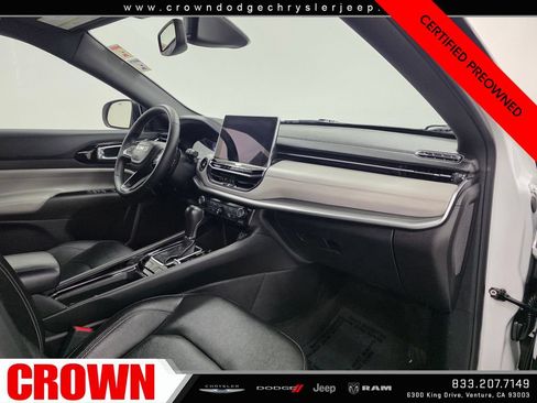Certified 2025 Jeep Compass Limited AWD/4WD image 12