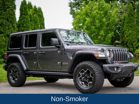 Used 2023 Jeep Wrangler Unlimited Rubicon w/ Cold Weather Group AWD/4WD image 3