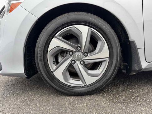 Used 2019 Honda Insight LX image 9