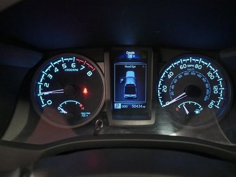 Certified 2022 Toyota Tacoma TRD Sport image 24