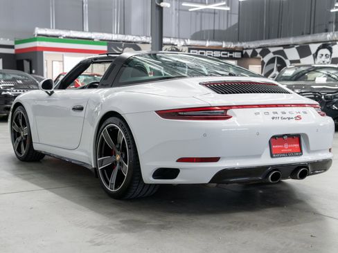 Used 2019 Porsche 911 Targa 4S AWD/4WD image 6