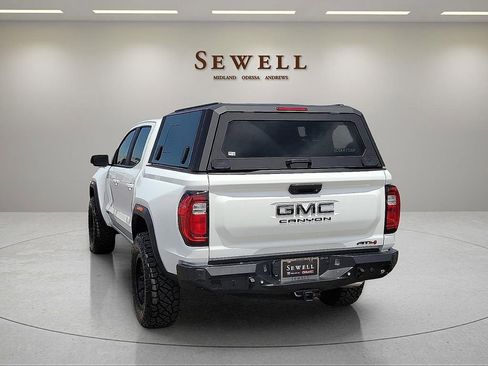 Used 2026 GMC Canyon AT4 w/ AT4 Premium Package AWD/4WD image 3