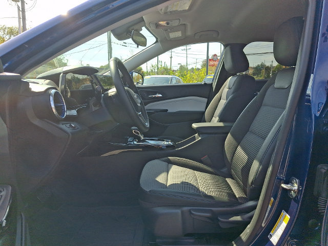 Used 2024 Chevrolet Trax LT w/ Driver Confidence Package FWD image 13