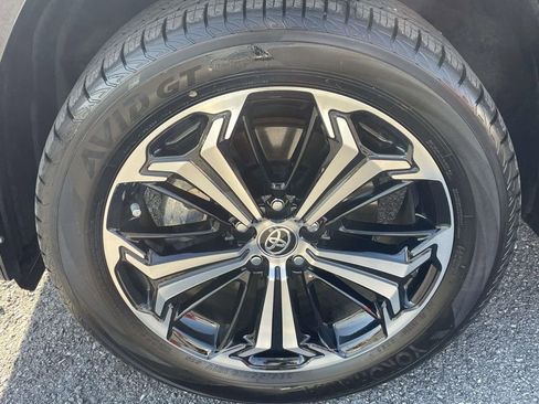 Used 2025 Toyota RAV4 XSE w/ Weather Package image 7