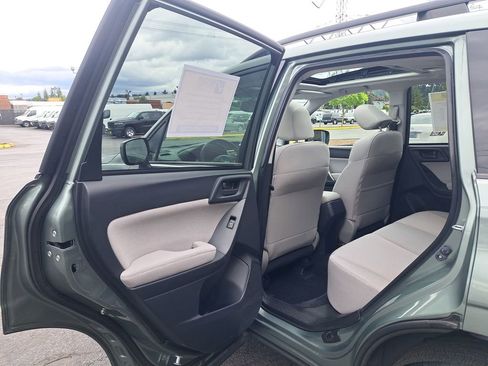Used 2015 Subaru Forester 2.5i Premium w/ All-Weather Package AWD/4WD image 12