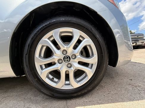 Used 2017 Toyota Yaris iA FWD image 25