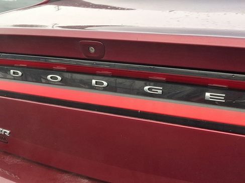 Used 2019 Dodge Charger SXT w/ Leather Interior Group image 21