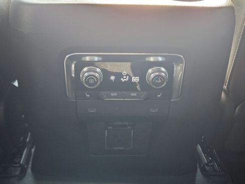 Used 2022 GMC Yukon AT4 w/ Max Trailering Package image 27