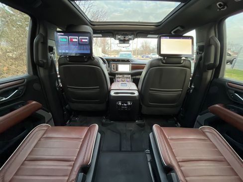 Used 2024 GMC Yukon XL Denali Ultimate image 38