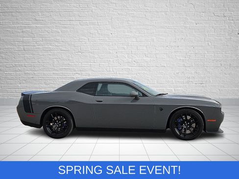 Used 2023 Dodge Challenger SRT Hellcat w/ Driver Convenience Group image 5