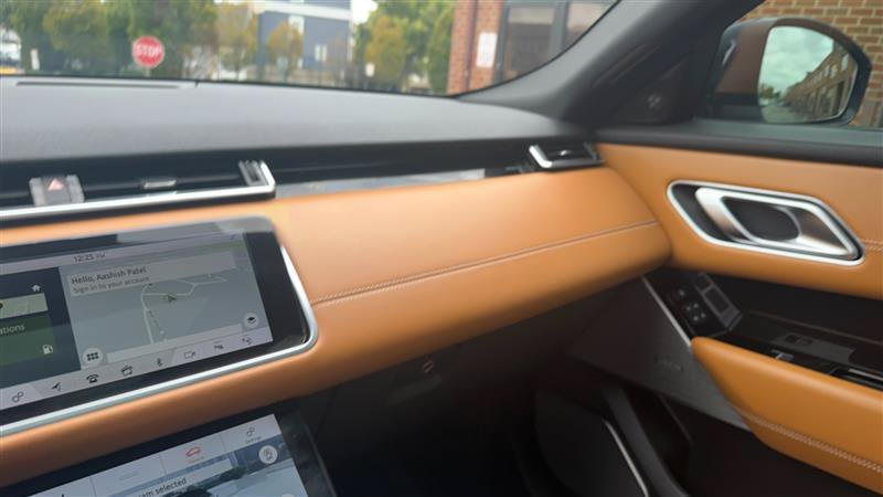 Used 2019 Land Rover Range Rover Velar R-Dynamic HSE AWD/4WD image 39