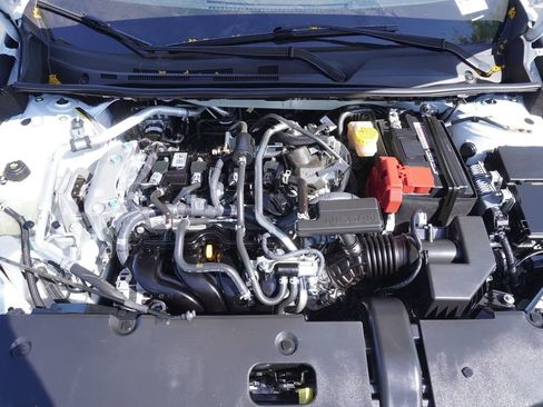 Certified 2025 Nissan Sentra SV image 7