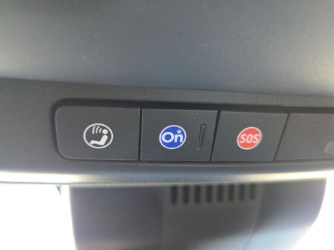 Used 2024 Chevrolet Suburban RST w/ Luxury Package image 36