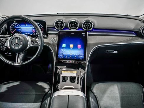 Used 2025 Mercedes-Benz C 300 Sedan image 12