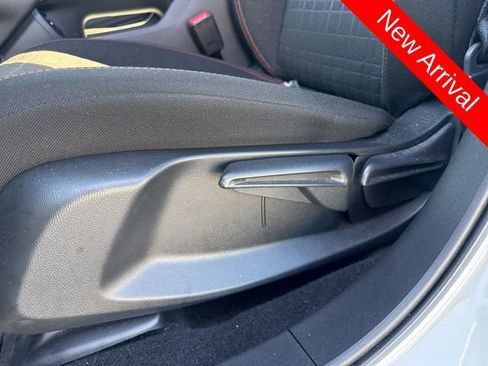 Used 2025 Honda HR-V Sport image 11