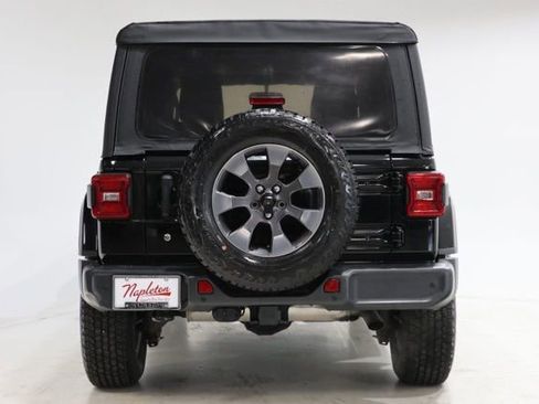 Used 2018 Jeep Wrangler Unlimited Sahara w/ Cold Weather Group image 7