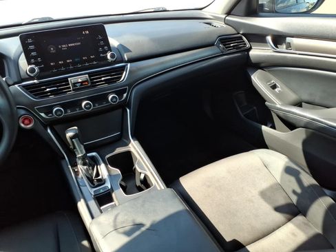 Used 2018 Honda Accord LX image 12