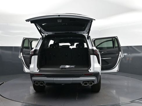 New 2026 Chevrolet Traverse LT w/ Enhanced Driving Package FWD image 52