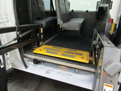 Used 2007 Ford E-350 and Econoline 350 Extended Super Duty image 8
