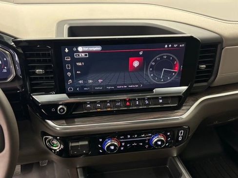 Used 2026 GMC Sierra 1500 SLT w/ SLT Premium Plus Package image 29