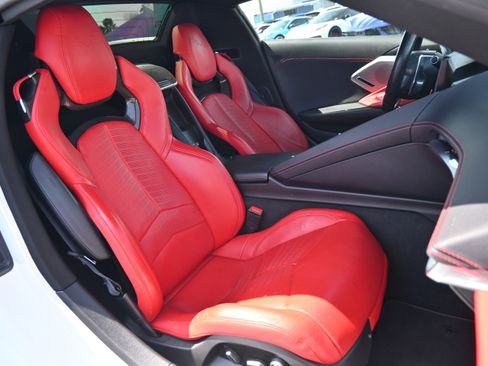 Used 2022 Chevrolet Corvette Stingray Preferred Conv w/ Z51 Performance Package RWD image 30