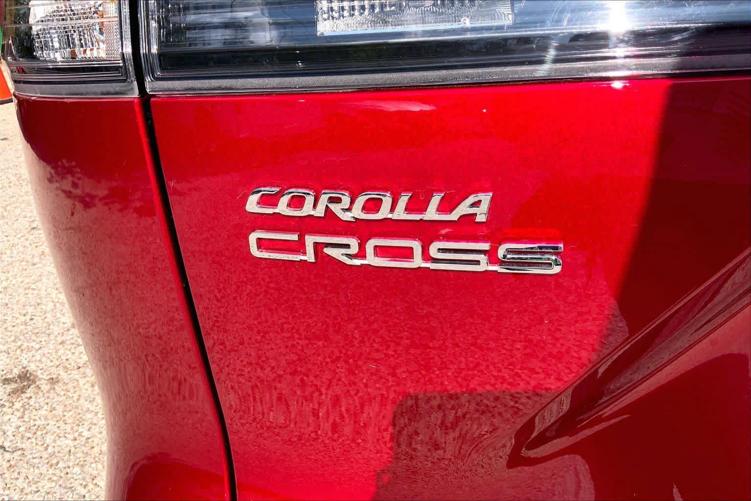 Used 2026 Toyota Corolla Cross LE FWD image 10