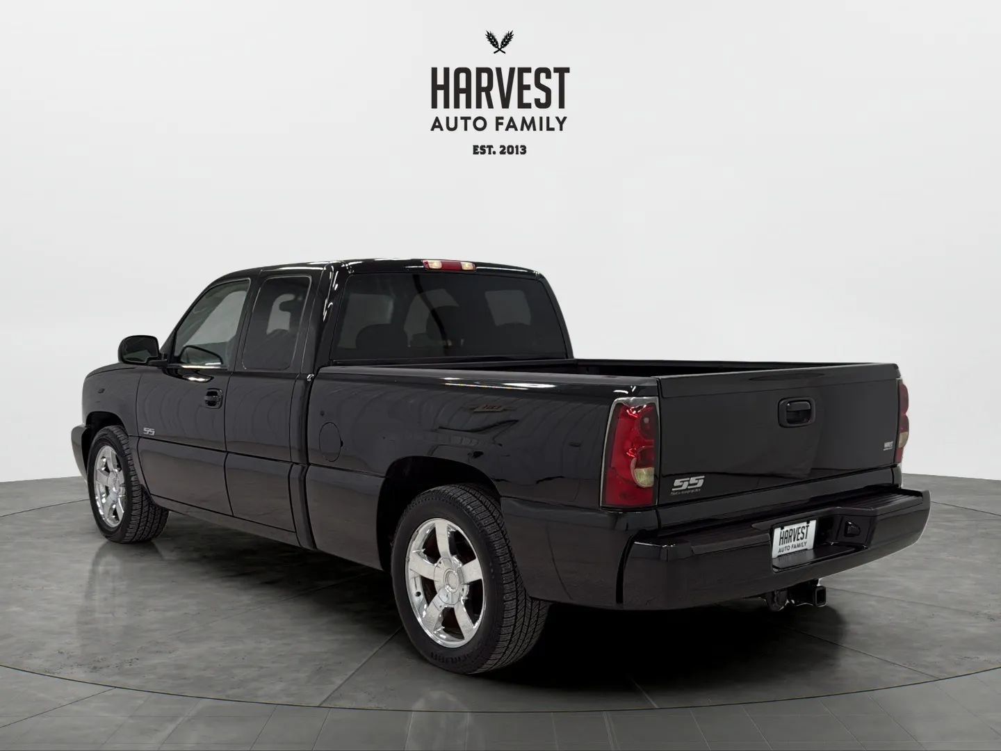 Used 2004 Chevrolet Silverado 1500 SS AWD/4WD image 4