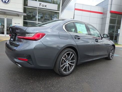 Used 2020 BMW 330i xDrive Sedan w/ Premium Package AWD/4WD image 10
