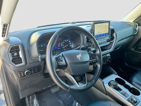 Used 2024 Ford Bronco Sport Outer Banks w/ Tech Package AWD/4WD image 9