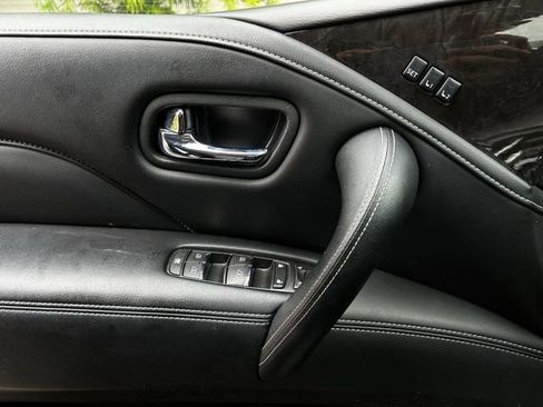 Used 2024 INFINITI QX80 Luxe image 28