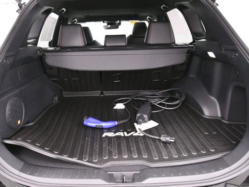 Used 2022 Toyota RAV4 XSE image 32